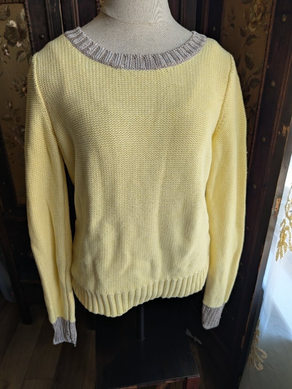 Banana Republic Butter Yellow Cotton Crewneck Sweater Metallic Trim Pullover L